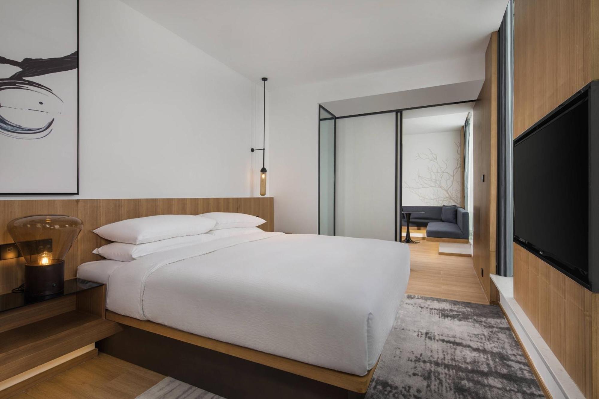 Fairfield By Marriott Xi'an North Station Hotel 5*
