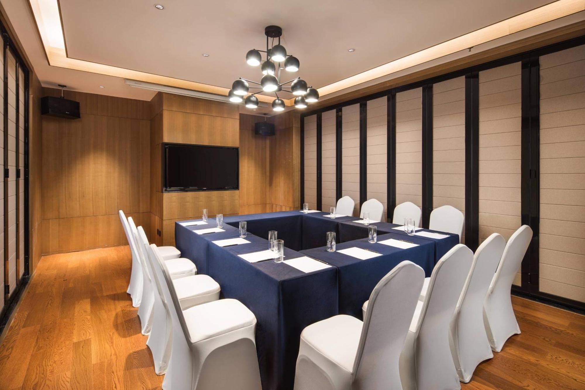Fairfield By Marriott Xi'an North Station Hotel 5*