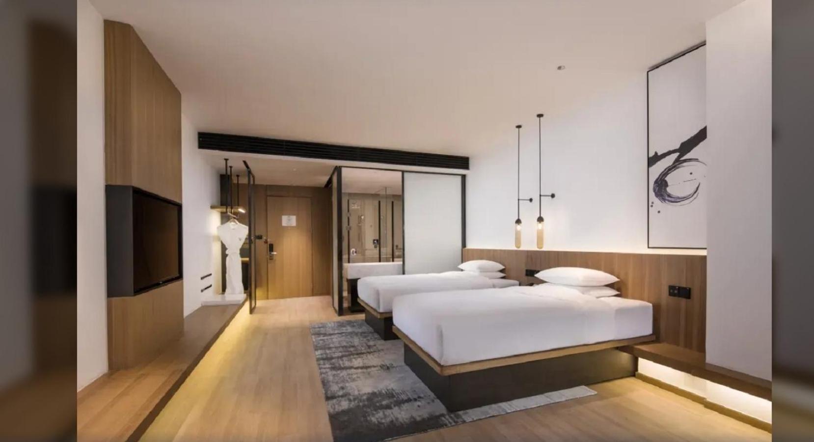 Fairfield By Marriott Xi'an North Station 5*